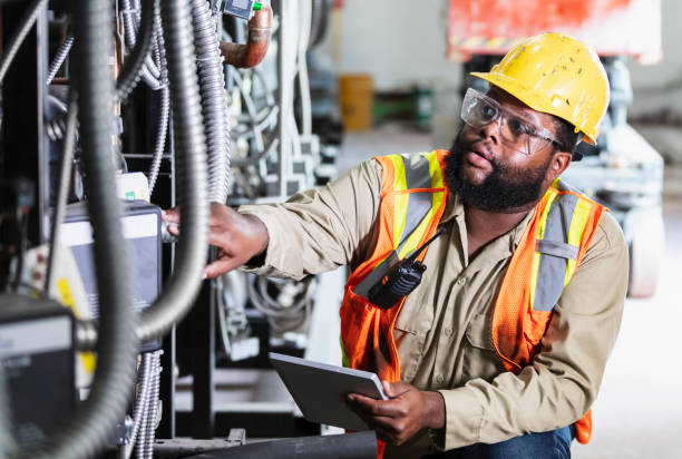 Best Circuit Breaker Repair  in Ainaloa, HI